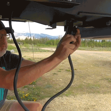RV 5th Wheel Magnetic Cord Keeper - 0
