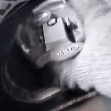 Non-Locking Aluminum Lever Style Diesel Fuel Cap for Peterbilt - 0