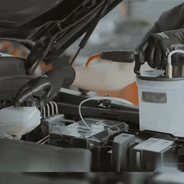 Pneumatic Brake Bleeding Kit - 0