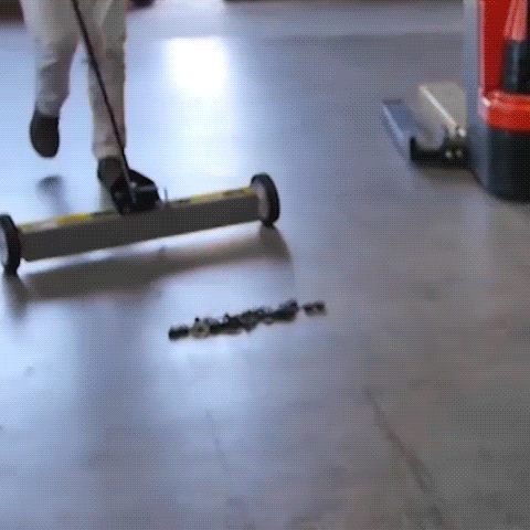 24-inch Magnetic Pick-Up Sweeper with Quick Release