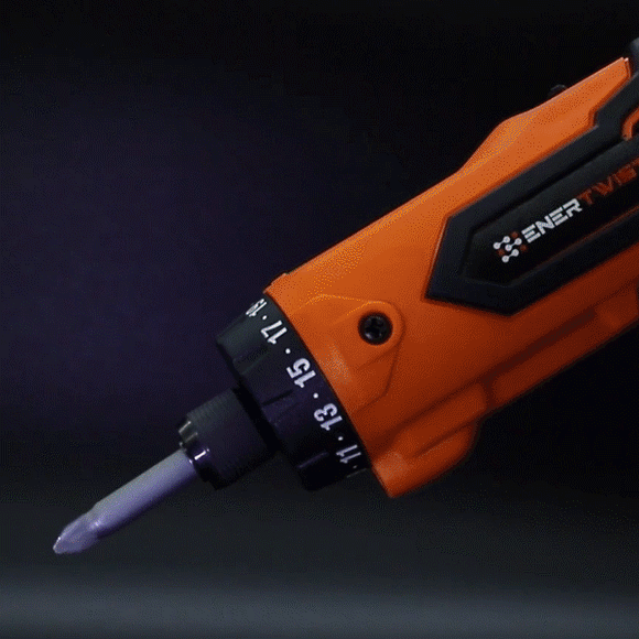 Cordless Circular Saw in action